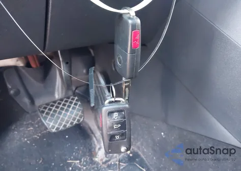 2010 Volkswagen Tiguan Wolfsburg Edition from USA, damaged, VIN WVGBV7AX9AW514583